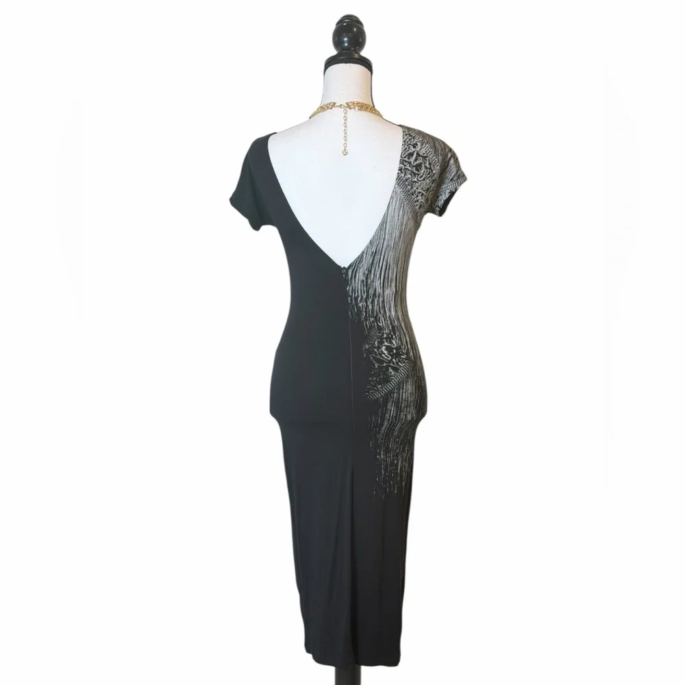 Elegant Isabel de Pedro Chain Printed Black Short Sleeve Dress- US 4 - Picture 2 of 16